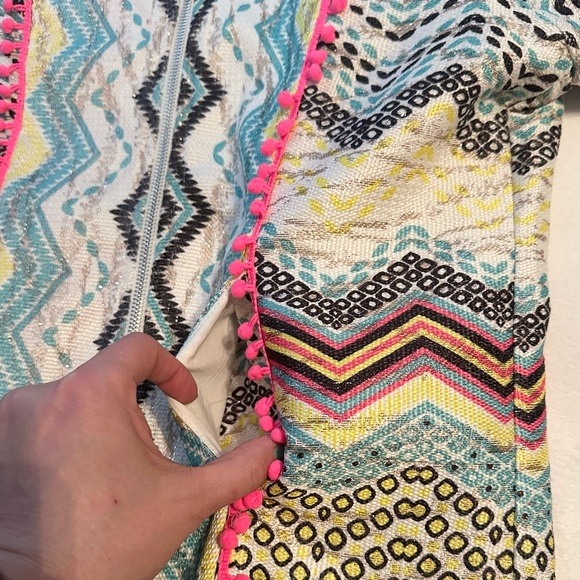 Molly Bracken Womens Blazer Jacket L Yellow Blue Chevron Print Metallic Zip NWT - Picture 6 of 10